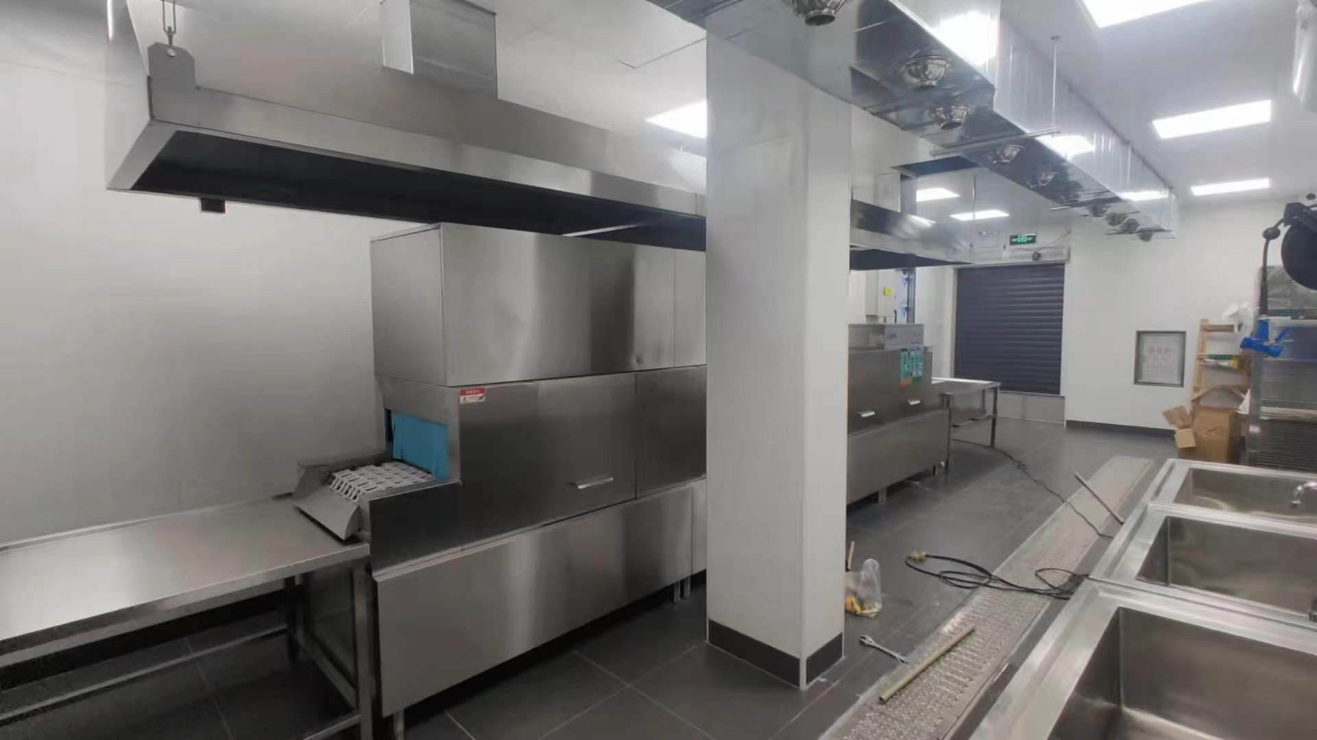 900人食堂厨房方案设计及不锈钢厨具配置的保养？